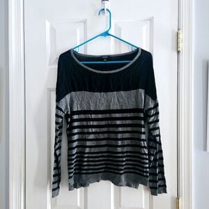 Apt. 9 Large Black and Gray Striped Top